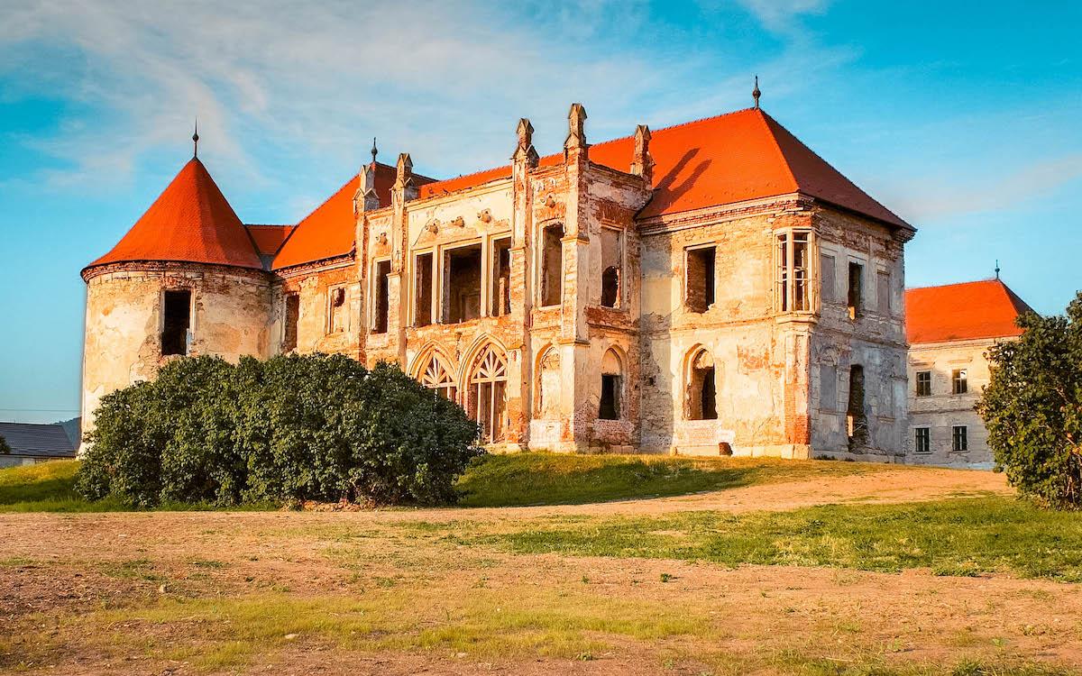 best castles in transylvania, top castles in transylvania, beautiful castles in transylvania, fortresses in transylvania