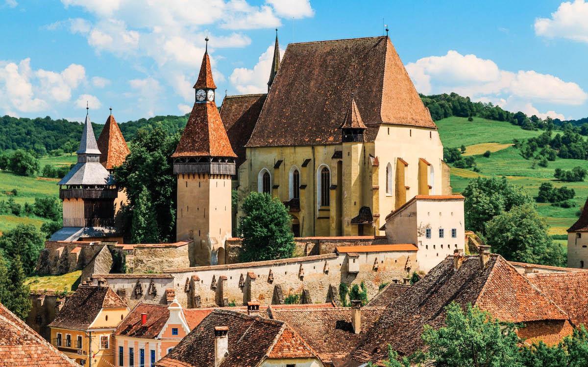 best castles in transylvania, top castles in transylvania, beautiful castles in transylvania, fortresses in transylvania