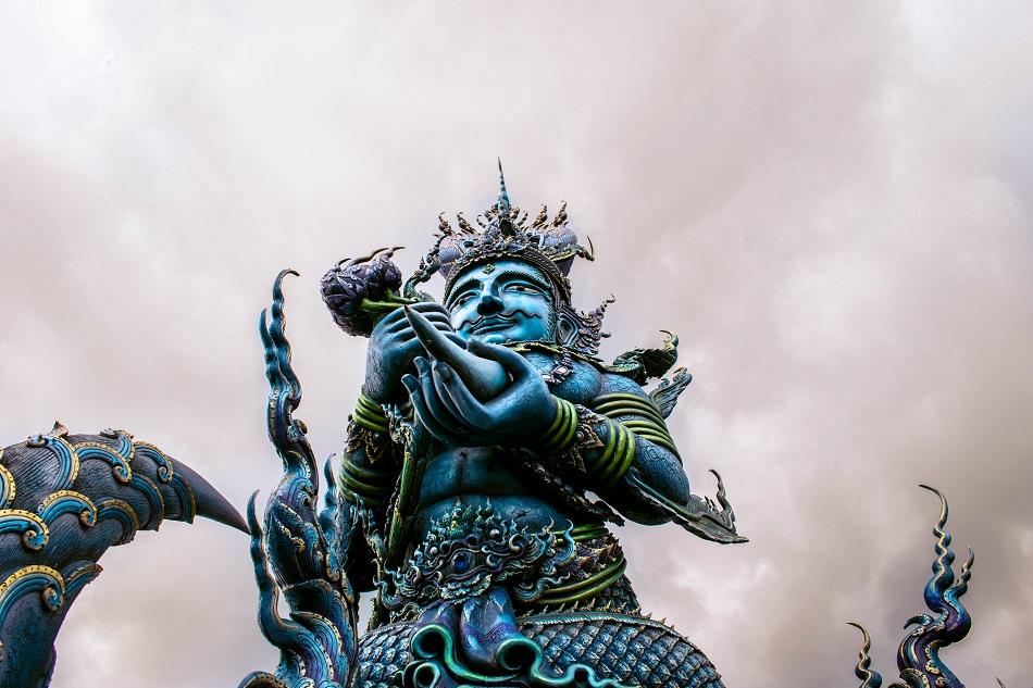 Blue Temple Chiang Rai statue