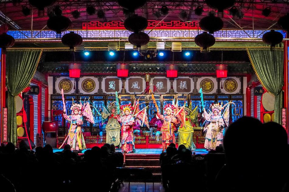 Sichuan Opera performance in Chengdu