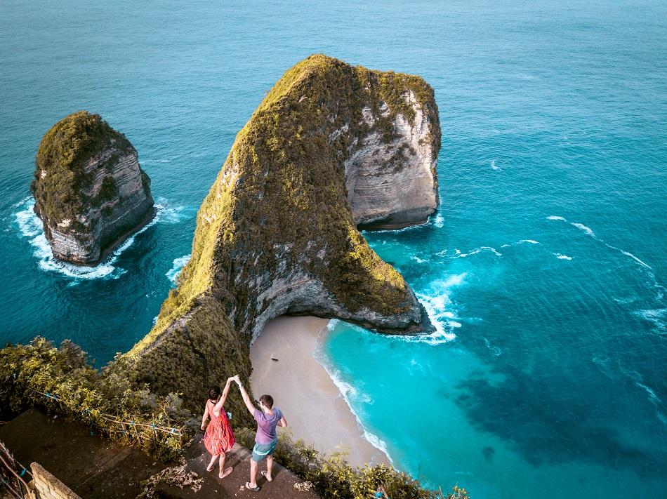 Couple at T-Rex, Nusa Penida