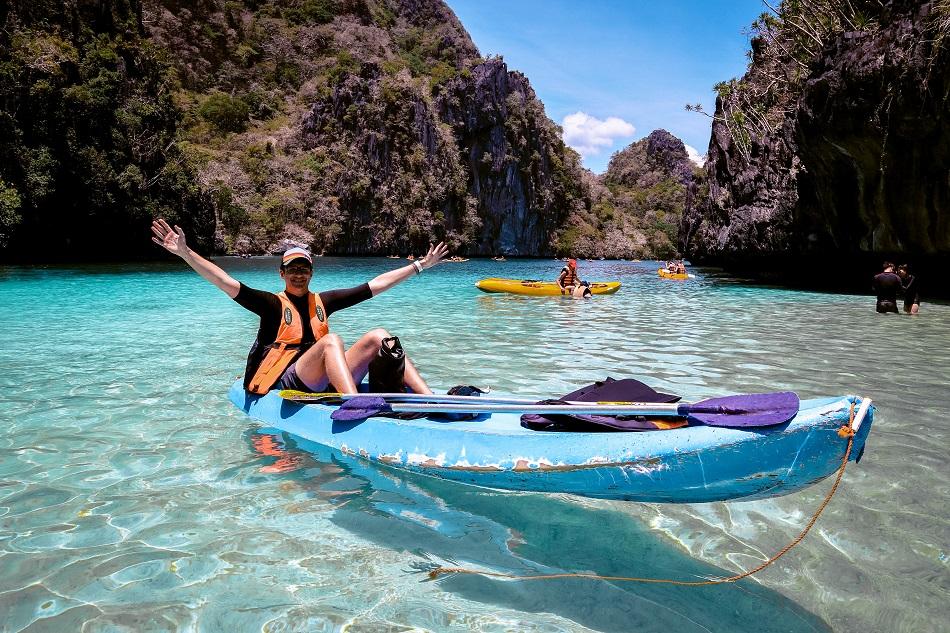 Kayak at Big Lagoon El Nido