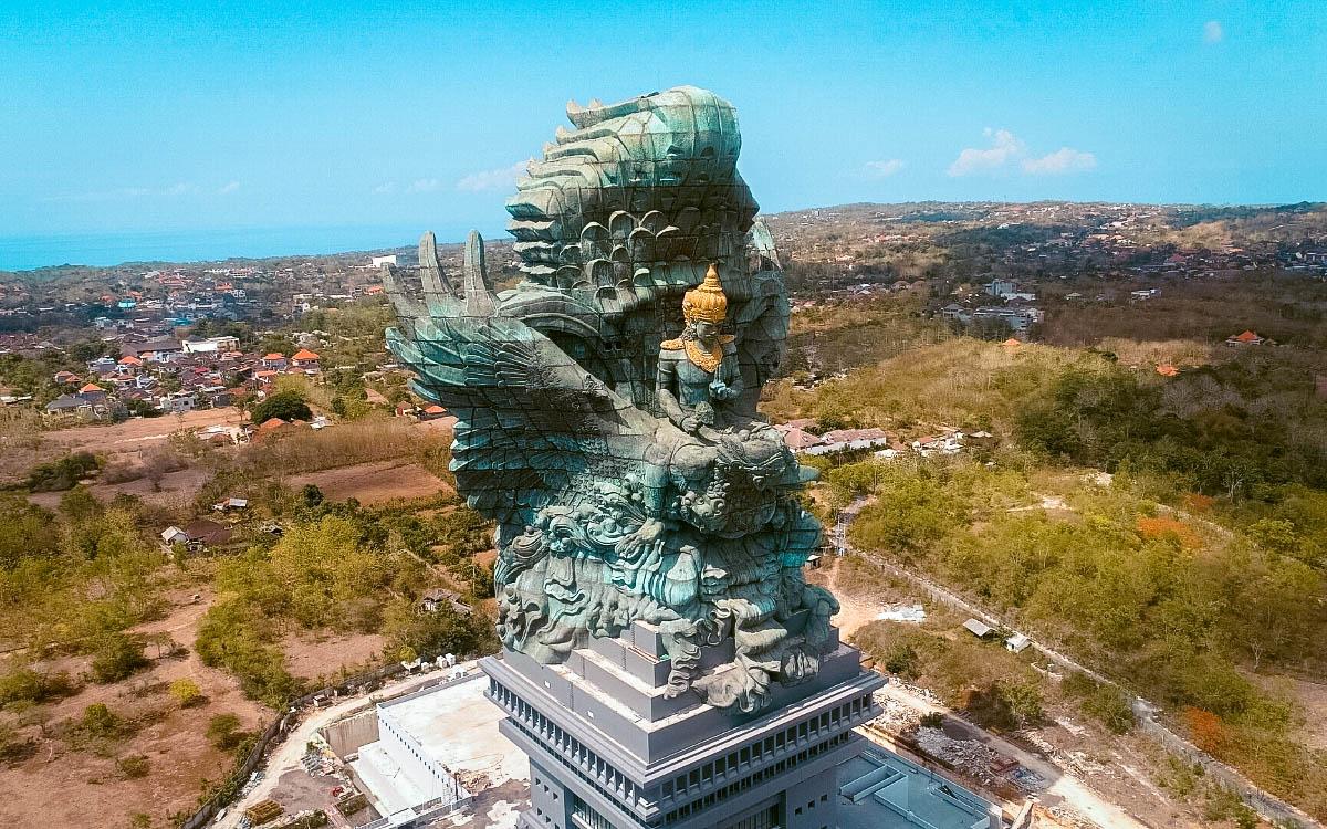 best temples in bali, best balinese temples, beautiful temples in bali, top balinese temples, top temples in bali, sacred temples bali, unique temples bali, popular temples bali, famous temples in bali