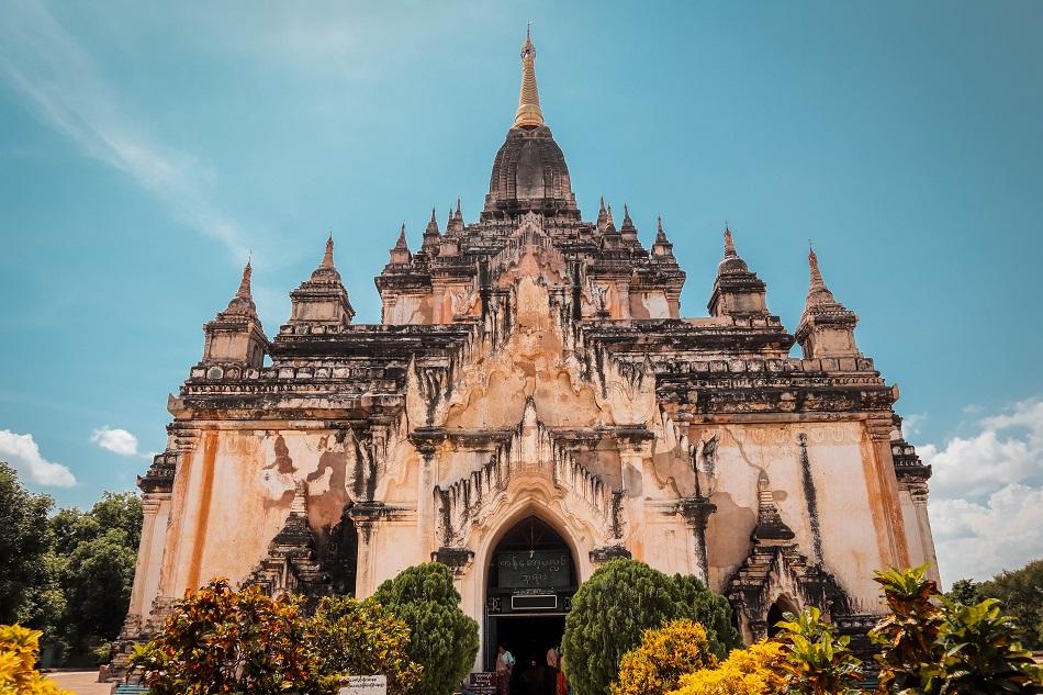 Best temples in Bagan - Gawdawpalin Temple