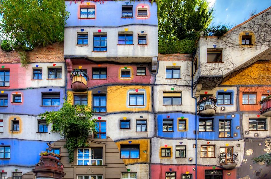Hundertwasserhaus colorful house vienna
