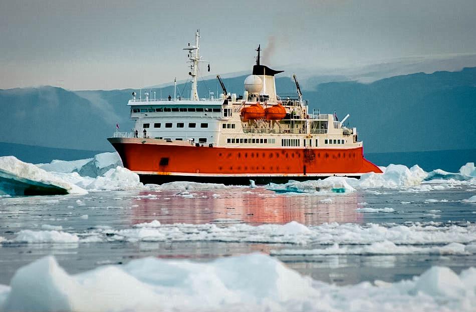 Ice breaker cruise in Lapland, Finland