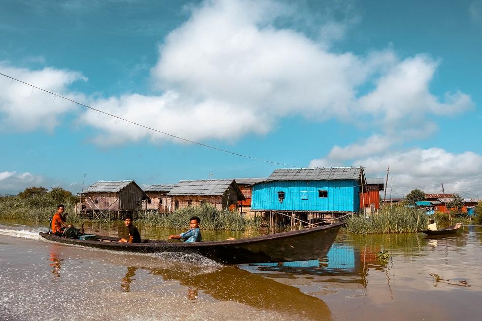 Inle Lake floating houses