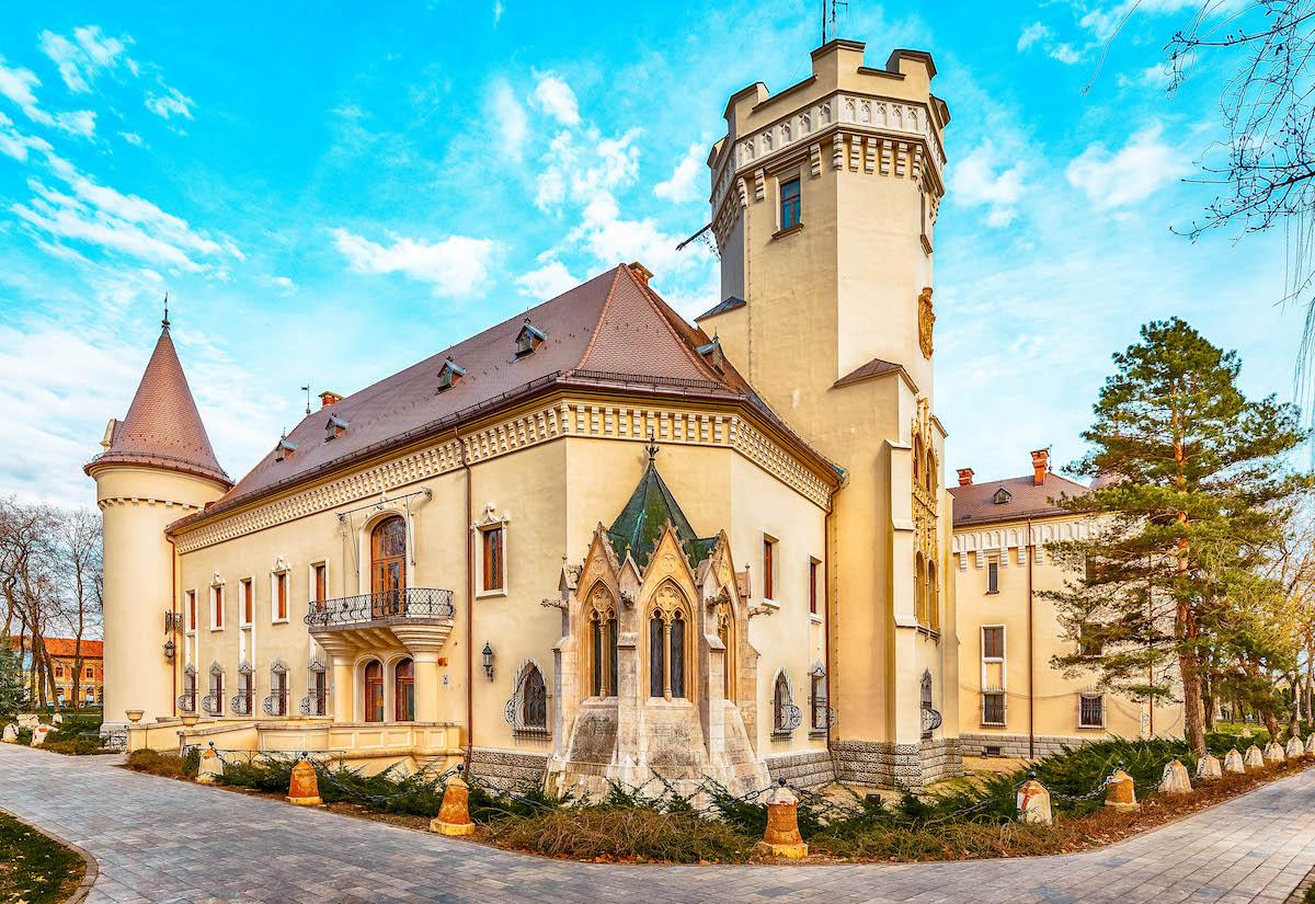 best castles in transylvania, top castles in transylvania, beautiful castles in transylvania, fortresses in transylvania