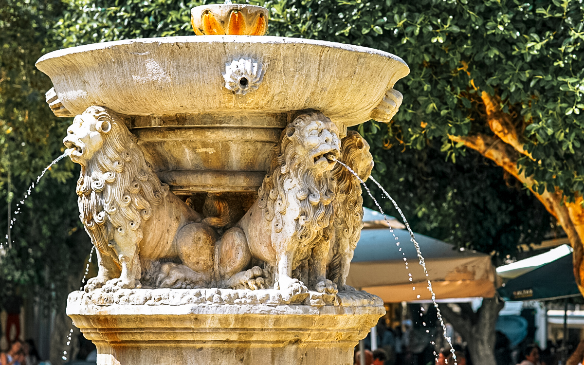 things to do in heraklion, heraklion tourist attractions, places to see in heraklion, heraklion attractions, heraklion must-see