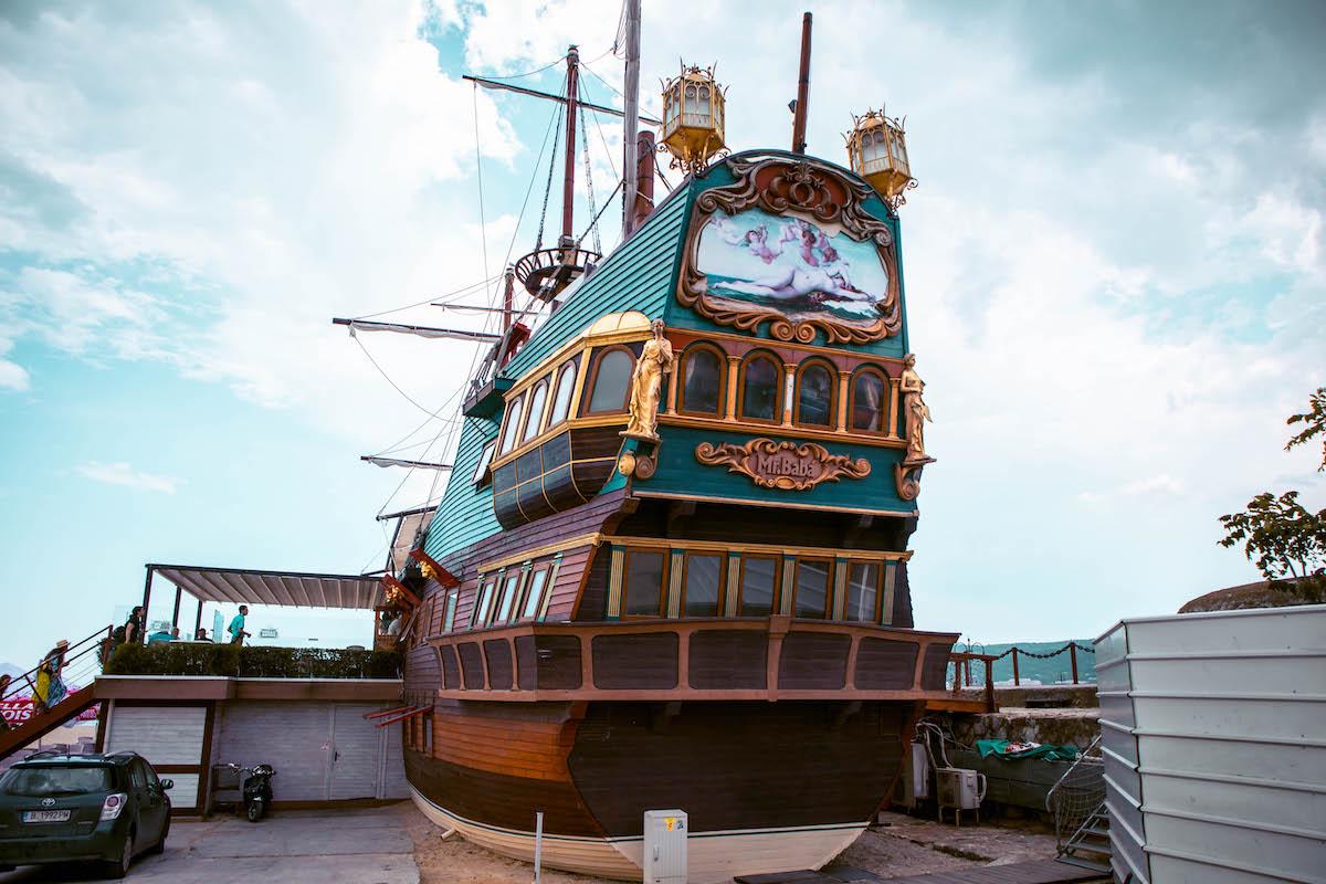 Mr. Baba ship restaurant Varna