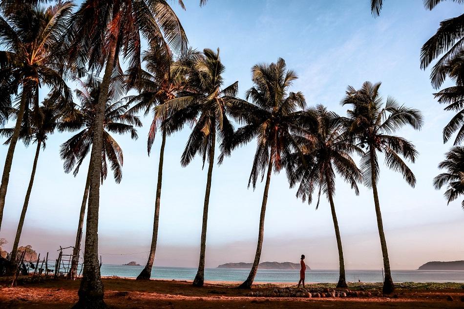 El Nido Nacpan Beach Sunset
