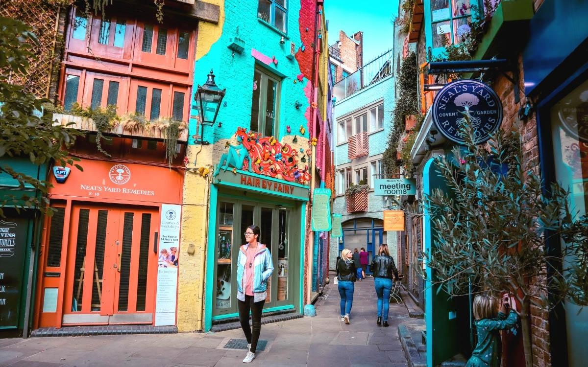 Neil's Courtyard London