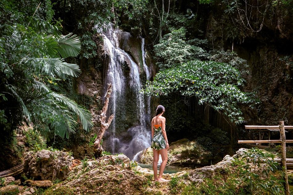 Road to Dimiao Twin Falls, Bohol
