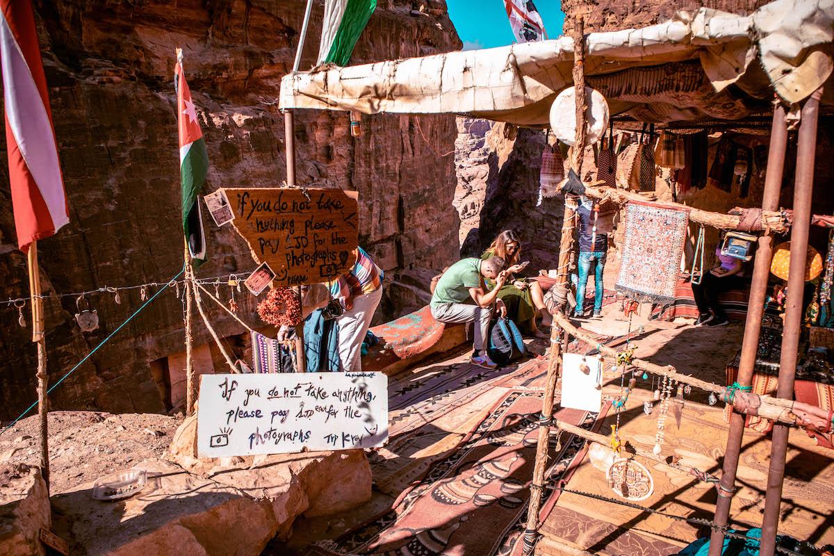 treasury viewpoint petra, treasury view petra, treasury hike petra, treasury viewpoint guide