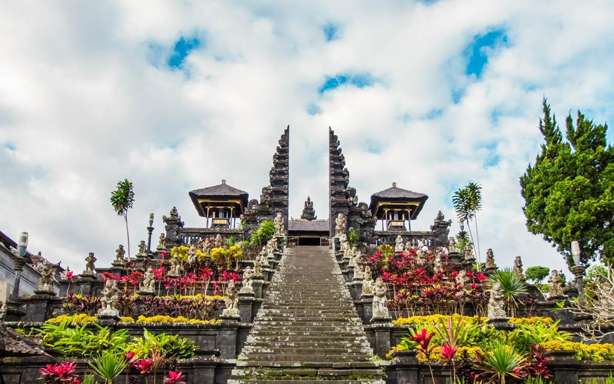 best temples in bali, best balinese temples, beautiful temples in bali, top balinese temples, top temples in bali, sacred temples bali, unique temples bali, popular temples bali, famous temples in bali