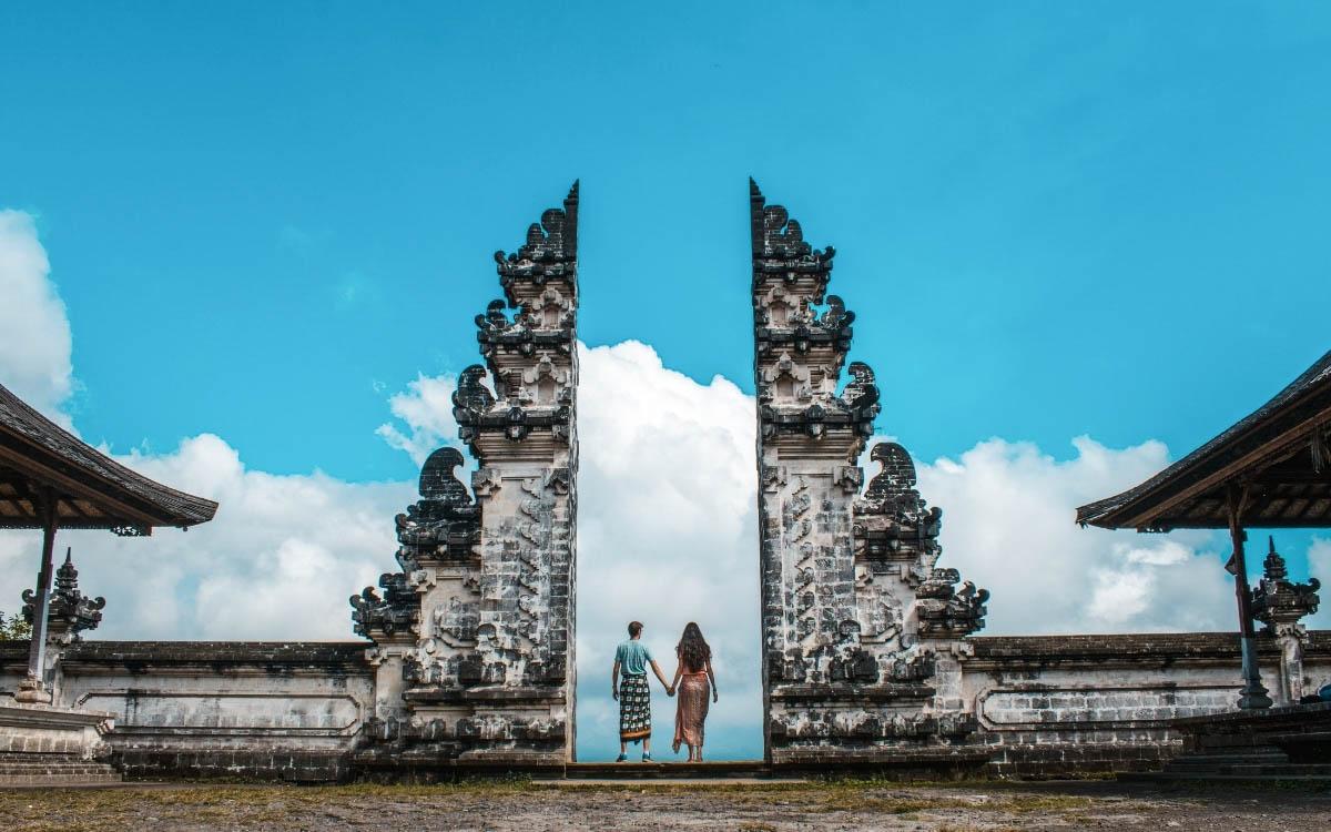 best temples in bali, best balinese temples, beautiful temples in bali, top balinese temples, top temples in bali, sacred temples bali, unique temples bali, popular temples bali, famous temples in bali