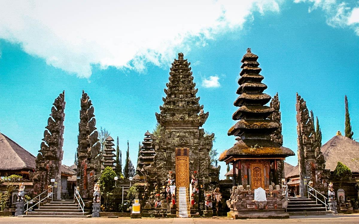 best temples in bali, best balinese temples, beautiful temples in bali, top balinese temples, top temples in bali, sacred temples bali, unique temples bali, popular temples bali, famous temples in bali