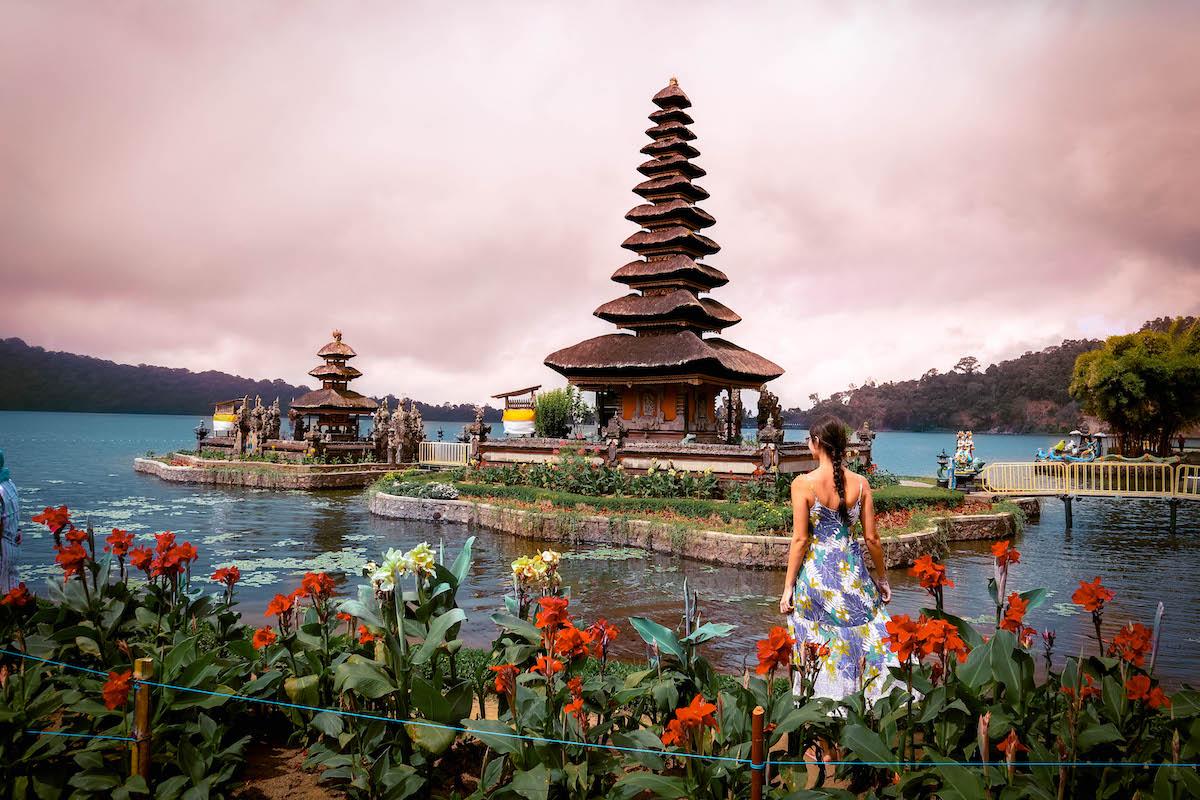 best temples in bali, best balinese temples, beautiful temples in bali, top balinese temples, top temples in bali, sacred temples bali, unique temples bali, popular temples bali, famous temples in bali