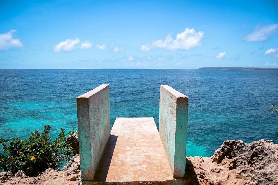 Salagdoong Beach Siquijor jumping platform