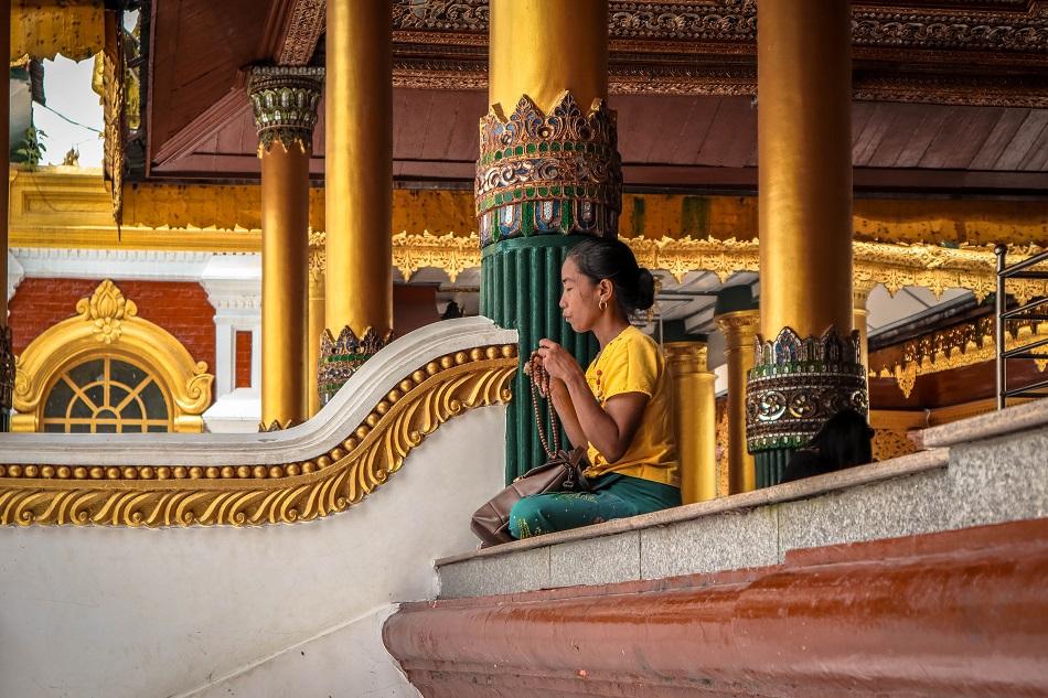 Best Yangon Temples - Shwedagon Pagoda