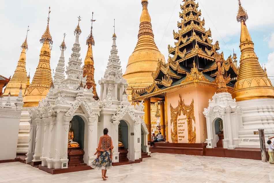 Best temples in Yangon - Shwedagon Pagoda