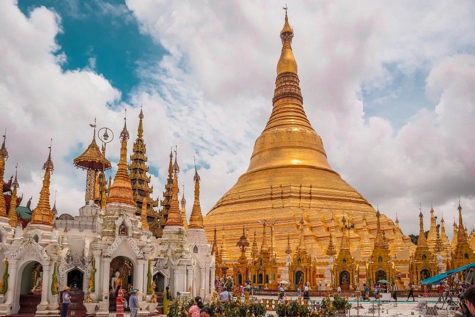 Swedagon Pagoda Yangon