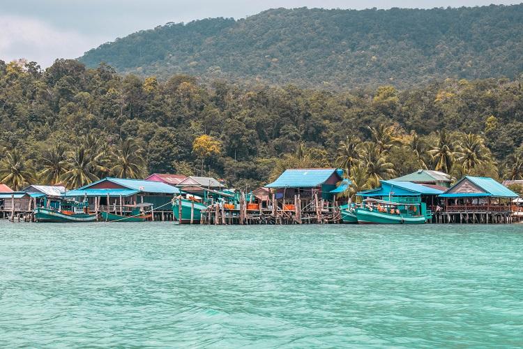 Sok San Beach blue water in Koh Rong