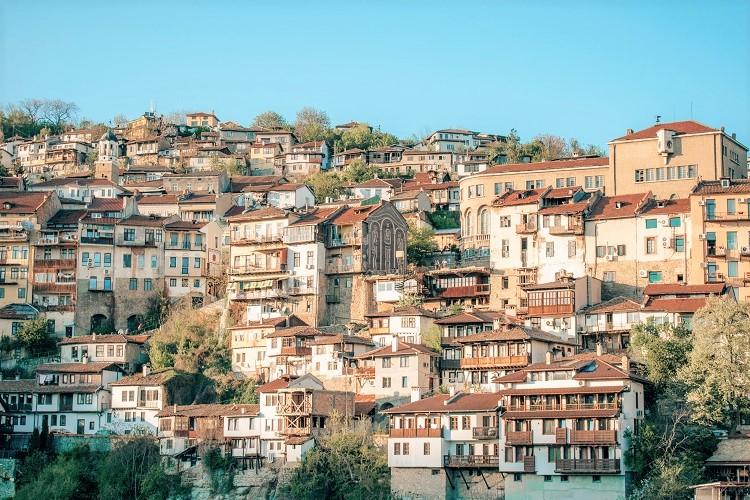 Veliko Tarnovo layered houses view