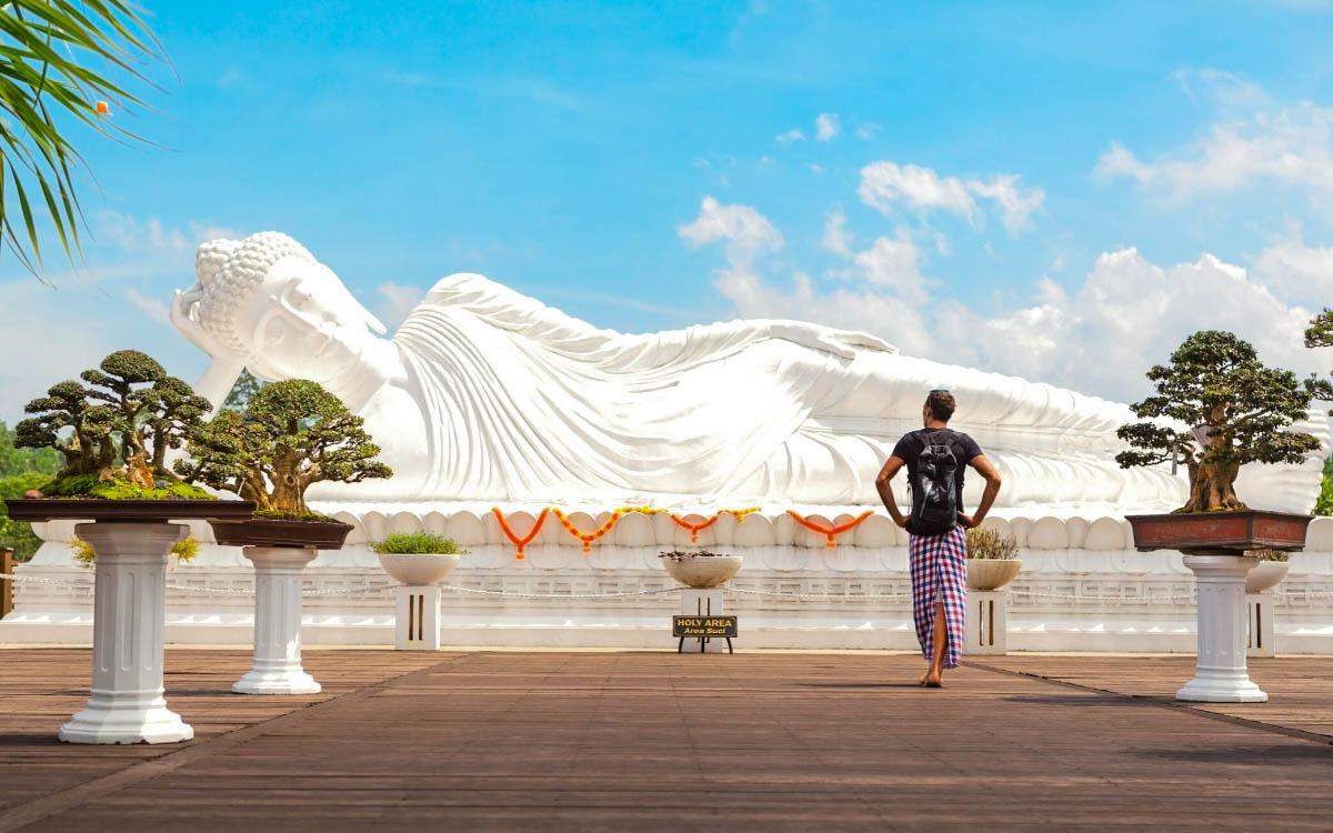 best temples in bali, best balinese temples, beautiful temples in bali, top balinese temples, top temples in bali, sacred temples bali, unique temples bali, popular temples bali, famous temples in bali