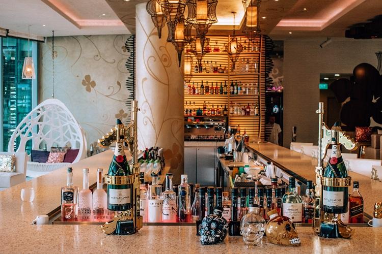 W Singapore Sentosa Cove Hotel Woo Bar drinks