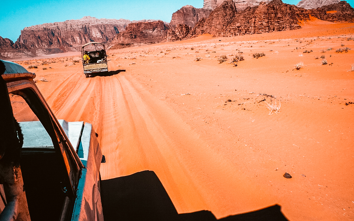 sunset in wadi rum, best sunset locations in Wadi Rum, sunset view Wadi Rum