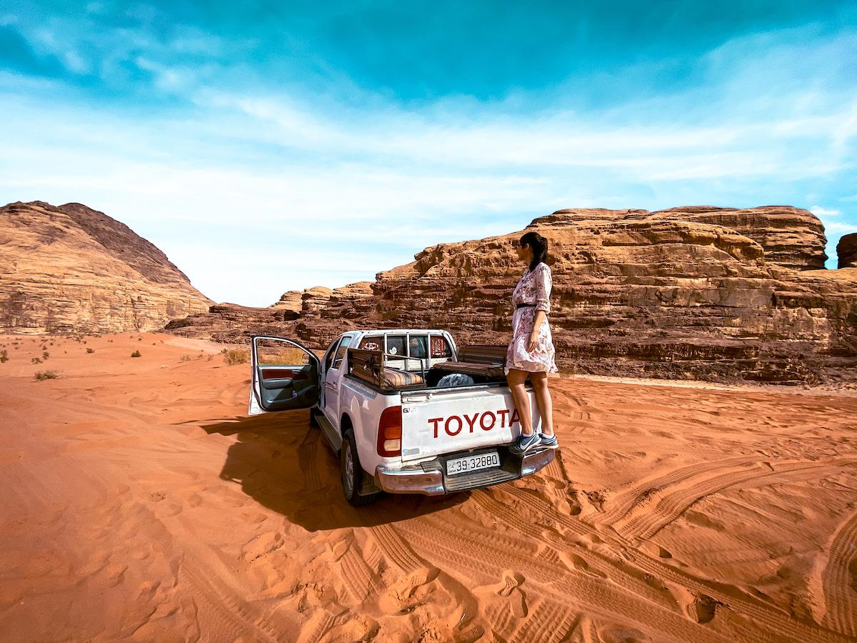 Wadi Rum jeep tour, wadi rum desert tour, wadi rum safari