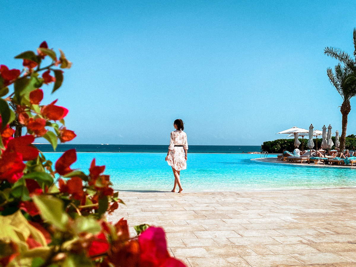 what to wear in egypt, egypt dress code for women, egypt dress code for men,