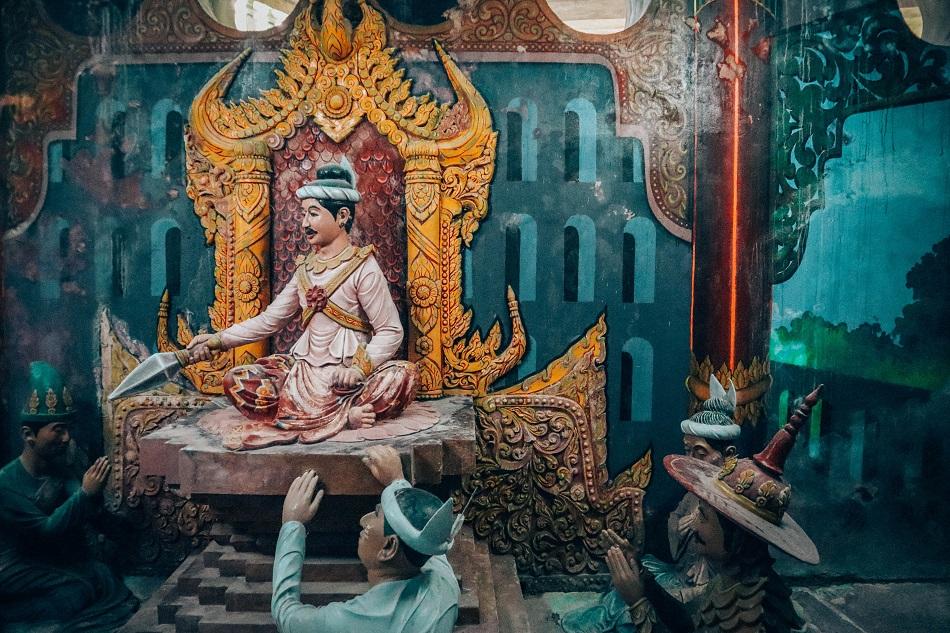 Win Sein Taw Ya interior