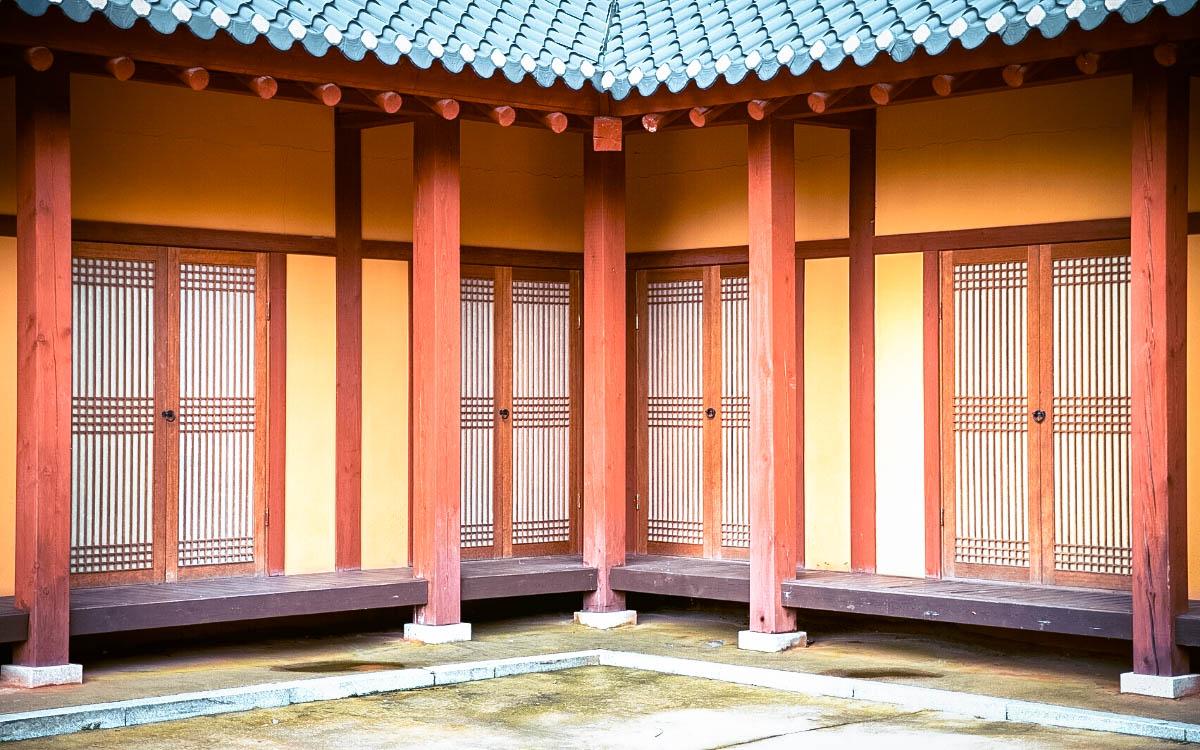 Hanok stay - things to do in South Korea in winter, South Korea winter activities, visiting South Korea in winter