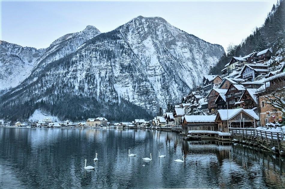 Winter in Hallstatt view