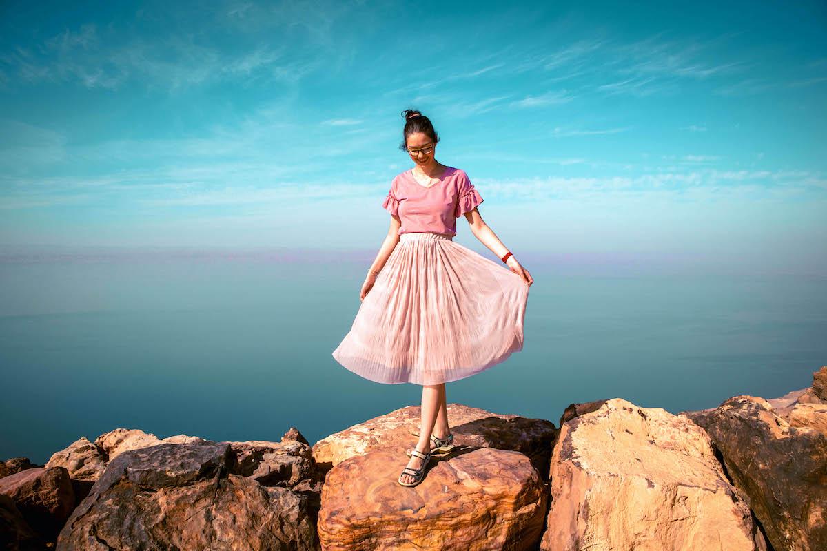 Jordan dress code, what to wear in Jordan, how to dress in Jordan. clothes to wear in Jordan